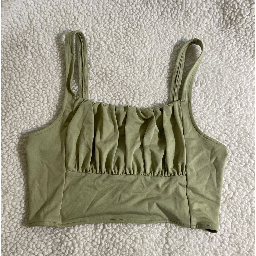 Green cropped top